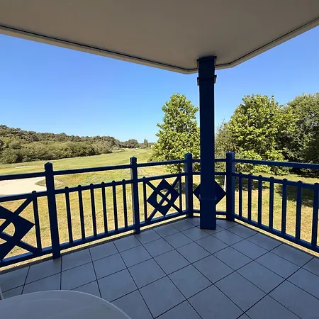 Vue Sur Golf Et Foret Apartmán *