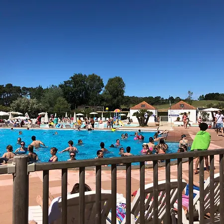 Vue Sur Golf Et Foret דירה *